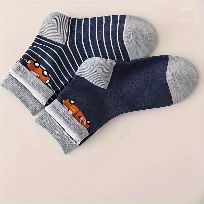 Children's car cartoon stripe pattern mid tube socks are comfortable, breathable,  sweat absorbing.